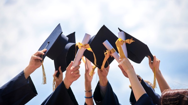 新加坡PSB学院本科费用明细