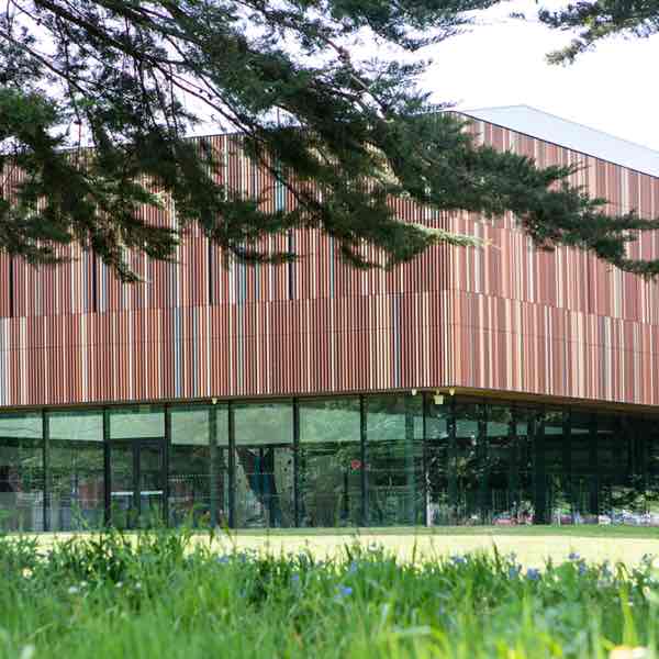 新加坡PSB学院住宿费用详解:哪种方案最划算?